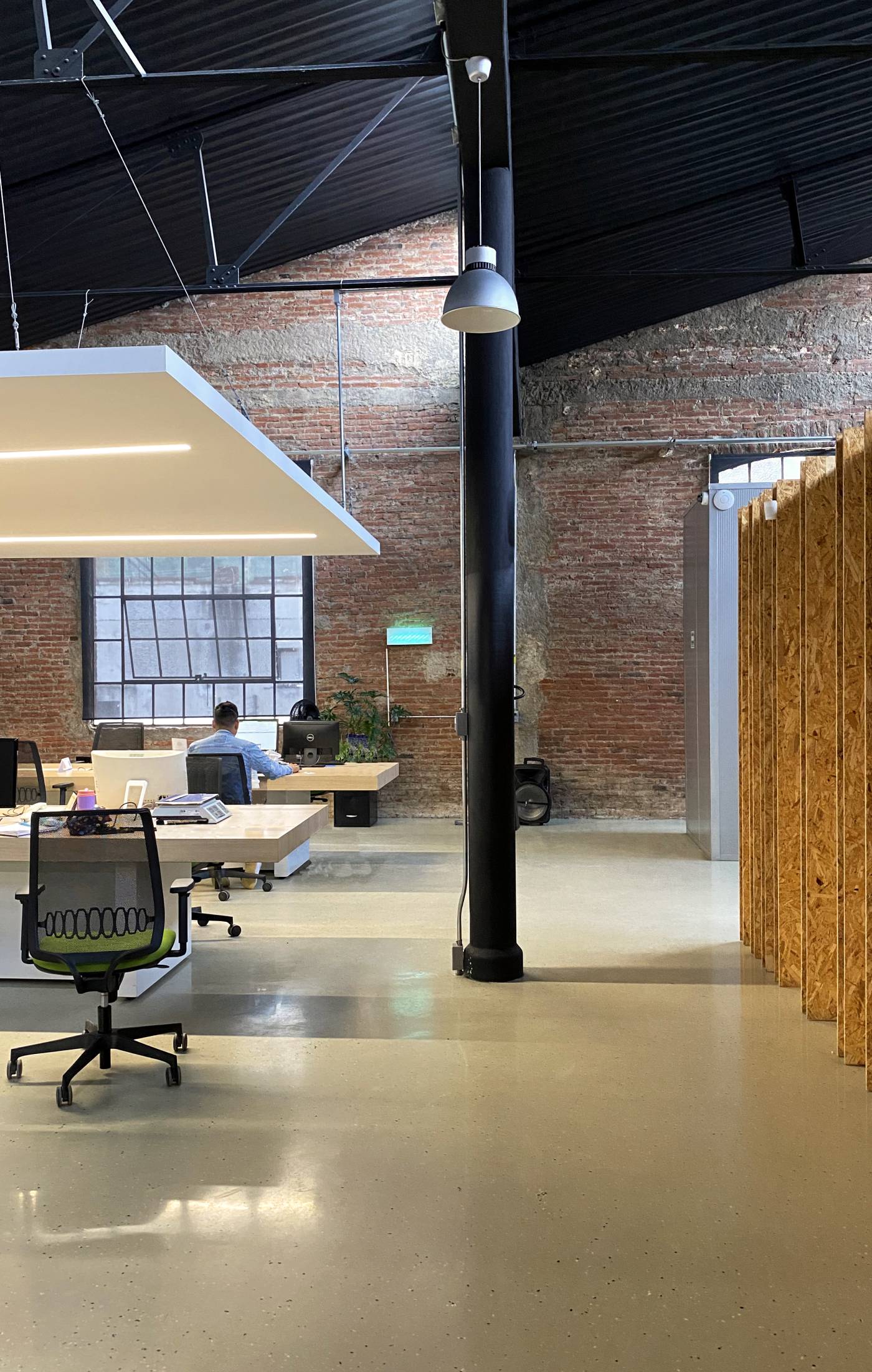 OFICINAS LEONALI